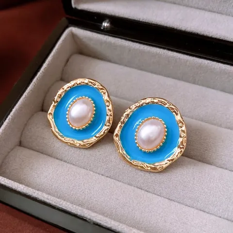 Pendientes De Botón Vintage Esmalte Perla Artificial De Imitación Con Poste De Plata Ovalado Irregular Aleación Retro Estilo Francés Mujeres