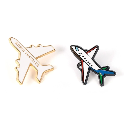 Flugzeug Emaille Brosche Anstecknadel Legierung World Traveler Luftfahrt Abzeichen Für Kleidung Rucksack Schmuck Geschenk