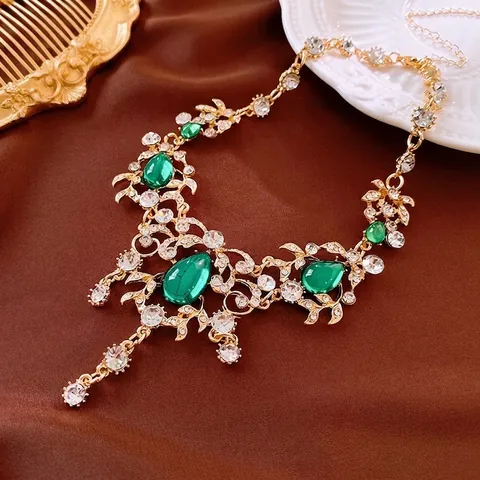 Retro Halskette Und Hängeohrringe Gold Grün Wassertropfen Strass Silberner Ohrstecker Vintage Palast Stil Damen