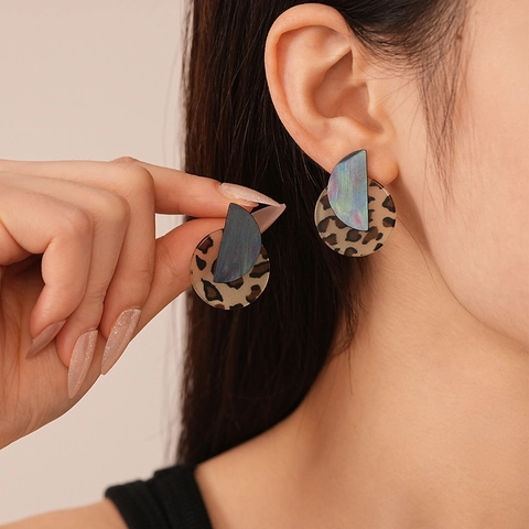 Geometric Round Leopard Print Acrylic Alloy Stud Earrings With Silver Earring Post Vintage Fashion Jewelry For Women