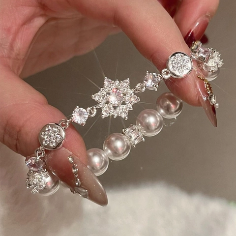 Elegante Bracciale Di Künstliche Perle Con Pendente Fiore In Zirconia Per Donna Gioielli Stile Francese