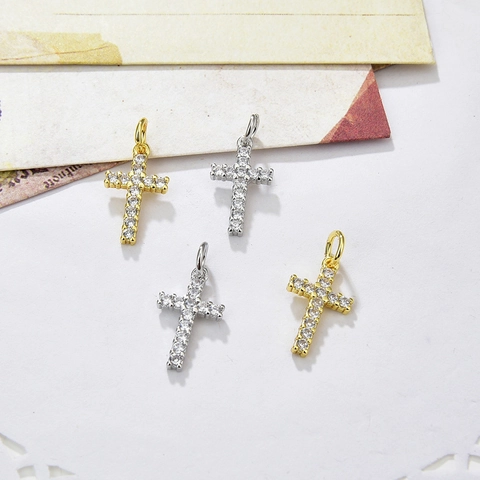 Pendente A Croce Lucido Rame Zircone Rhinestone Fascino Per Collana DIY Gioielli Accessori Moda Donna Geometrico