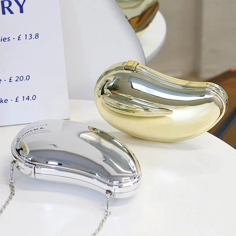 Borsa Da Sera A Forma Di Fagiolo Pochette Rigida In Acrilico Specchio Galvanizzato Con Catena In Metallo Per Matrimonio