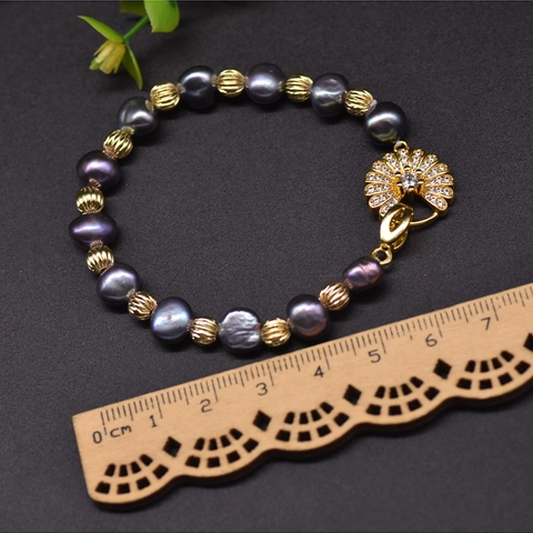 Bracciale in Perle d'Acqua Dolce Fatto a Mano per Donna Vintage Perle Barocche Viola Scuro Placcato Oro Strass Chiusura a Ventaglio