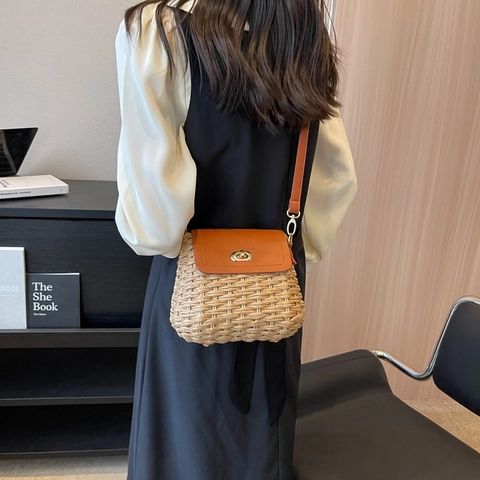 Borsa Paglia Intrecciata A Mano Patta Pelle PU Borsa Tracolla Estate Spiaggia Moda Piccola Borsa Quadrata Donna Chiusura