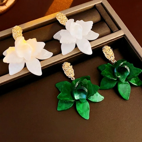Elegant Oversized Flower Stud Earrings With Resin Layered Petals Hammered Gold Alloy And Silver Earring Post
