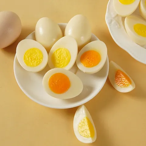 Realistic Boiled Egg Keychain Simulation Food Model PVC Hanging Ornament Creative Gift Accessory