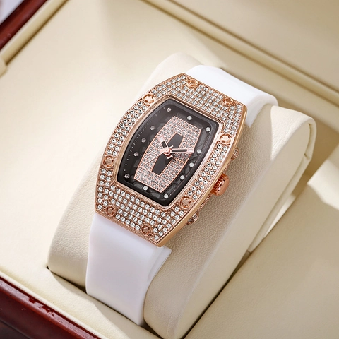 Women Tonneau Quartz Watch Luxury Rhinestone Encrusted Alloy Case Silicone Strap Fashion Sporty Elegant Wristwatch