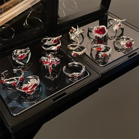 Anelli in Rame Strass Gotico Vintage per Donna Forma Cuore Rosso Stella Artiglio Anello Regolabile Gioielli Estetici