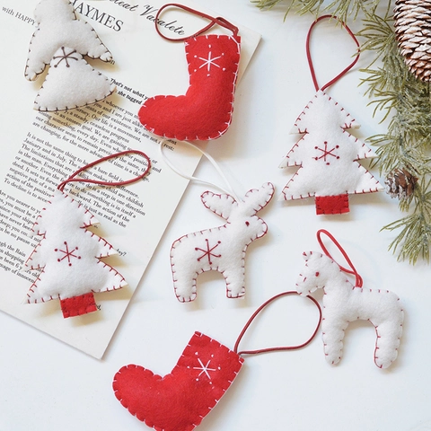 Ornamenti Appesi Di Natale In Feltro Di Lana Ricamo A Mano Fiocco Di Neve Renna Calza Albero Decorazione Nordica