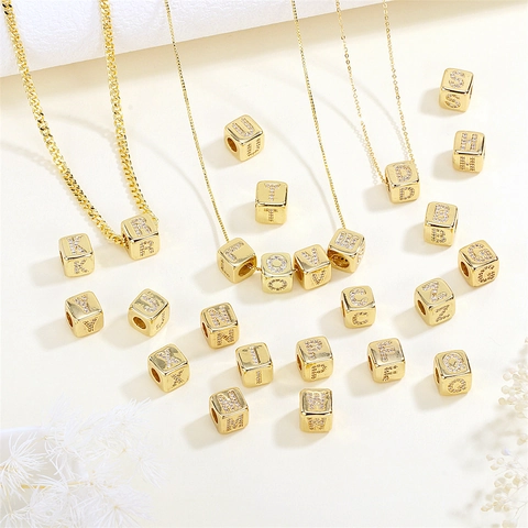 Perles Alphabet Cube Cuivre Plaqué Or Zircon Breloques Initiales Pour Fabrication De Bijoux Bracelet Collier Accessoires