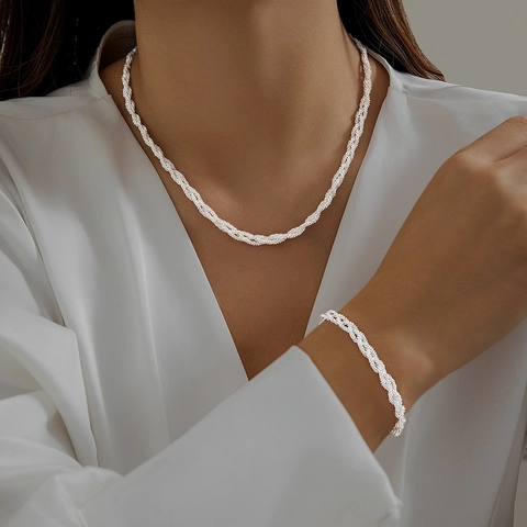 Collier Chaîne en Cuivre Multicouche Minimaliste pour Femmes Choker à Maillons Torsadés Scintillants Et Bracelet Bijoux Or Argent