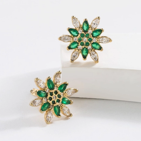 Flower Stud Earrings Copper 18K Gold Plated With Green Clear Zircons Elegant Fashion Luxury Accessories Women