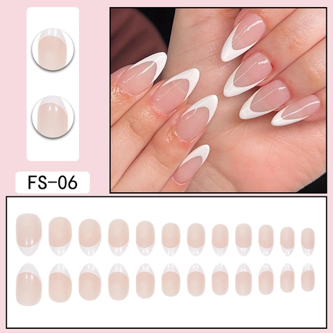 Unghie Finte Eleganti French Tip Stiletto Bianco Lucido Base Nude Manicure Artificiale Per Donne
