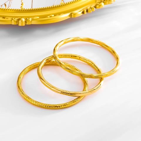 Eenvoudige Roestvrijstalen Getextureerde Armring 18K Verguld Spiraal Gedraaid Touw Geometrische Armring Voor Dames Sieraden