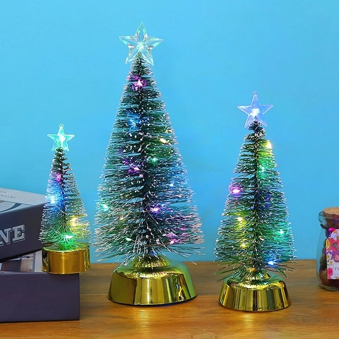 Miniatur Weihnachtsbaum Ornament Mit Bunten LED Licht Goldener Basis PVC Tannennadeln Tischdeko Festliches Geschenk
