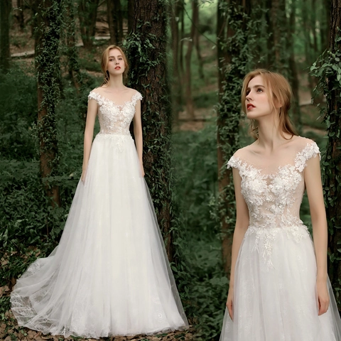 Robe De Mariée Épaules Dénudées Applique Dentelle Traîne Tulle Élégant Style Forêt Robe De Mariée Femme Blanc