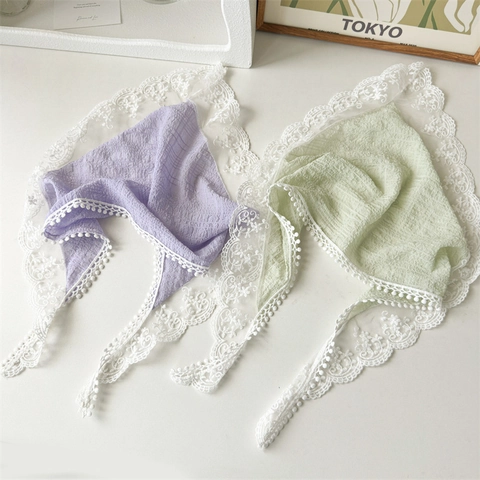 Vintage Lace Triangular Headscarf French Pastoral Style Headband With Pompoms Wrinkled Fabric Hair Accessory For Women
