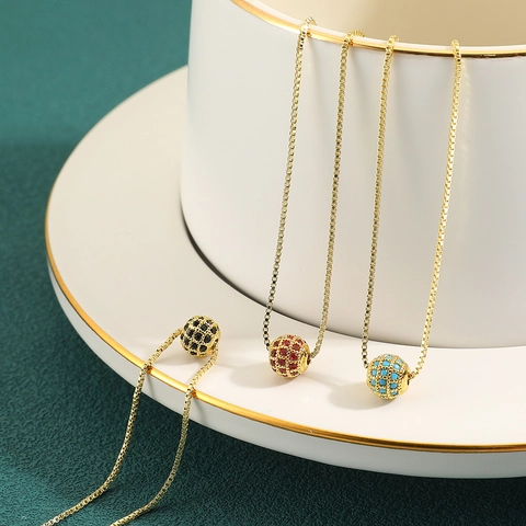 Lussuosa Collana con Ciondolo a Sfera in Rame e Zirconia Placcata in Oro Squisita Catena per Clavicola a Sfera Tonda da Donna Gioielli Eleganti