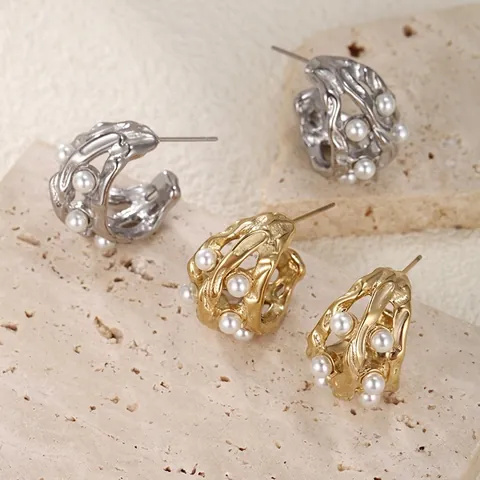 Pendientes De Botón En Forma De C Acero Inoxidable Textura De Lava Hueca Irregular Perla Artificial Vintage Elegante Mujer