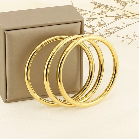 Minimalist Stainless Steel Plain Circle Hollow Bangle Polished Smooth Surface Jewelry For Women Classic Simple Elegant Style