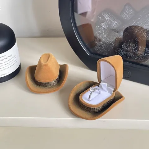 Creative Cowboy Hat Jewelry Box Soft Flocked Velvet Ring Box Western Style Pendant Earring Storage Case Gift Packaging