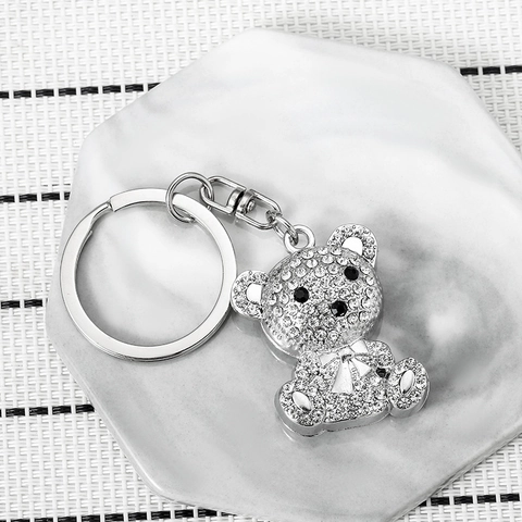 Porte-clés Ours en Strass Alliage de Zinc Créatif Dessin Animé Nœud Ours Porte-clés pour Sac à Dos Étudiant Femme Cadeau