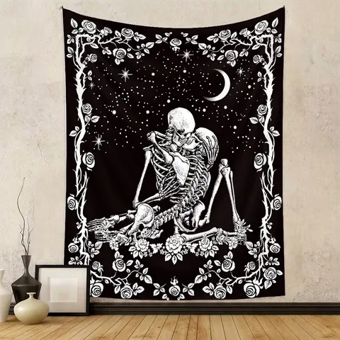 Arazzo Gotico Teschio Baciante Da Parete Poliestere Nero Bianco Amanti Scheletro Rosa Floreale Luna Stelle Boho