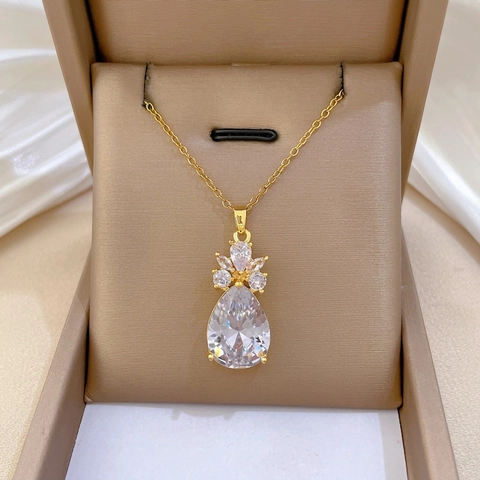 Water Drop Pendant Necklace Shiny Cubic Zirconia Copper Titanium Steel Elegant Luxury Clavicle Chain For Women