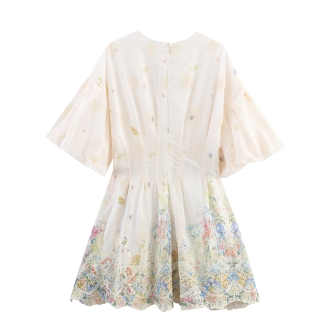 V-Ausschnitt Blumenstickerei Minikleid Puffärmel Süß Vintage Gesmokte Taille Chiffon-Textur Künstliche Perlenknöpfe Für Damen