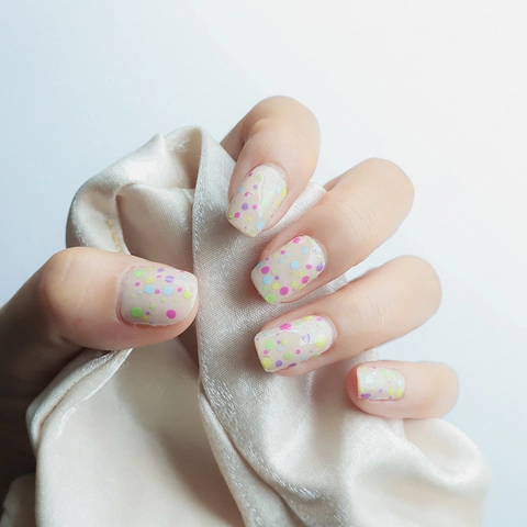 Nail Art Stickers Thin Adhesive Colorful Polka Dots Heart Decorative Manicure DIY Decals Transparent For Women