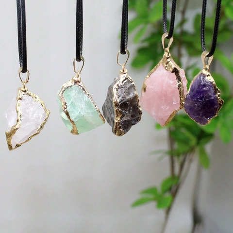 Collier Pendentif Pierre Naturelle Brute Cristal De Gemme Irrégulier Bordure Dorée Cordon Noir Bijoux De Guérison Bohème