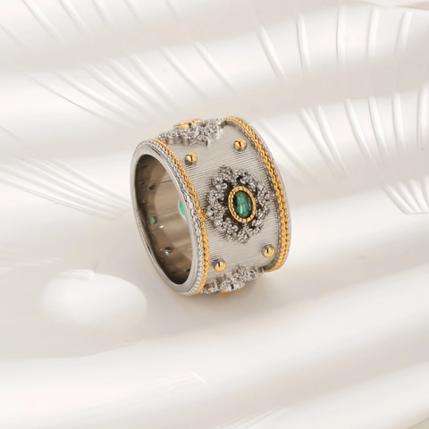 Vintage Copper Wide Band Ring For Women Two-Tone Hollow Carved Sunflower Design With Green Gemstone Rhinestone Inlaid Jewelry