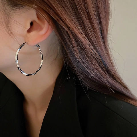 Minimalist Geometric Hoop Earrings For Women Alloy Round Twisted Design With Silver Earring Post