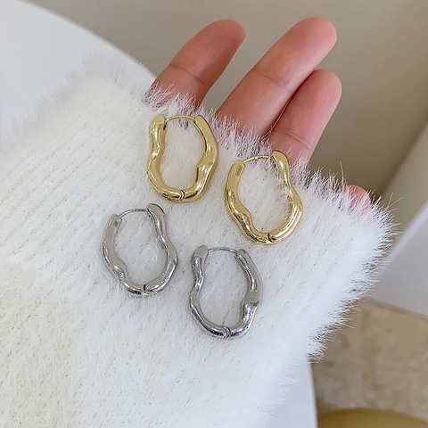 Minimalist Irregular Geometric Twist Hoop Earrings For Women Zinc Alloy Cold Style Metallic Texture Metal Earrings Daily Jewelry