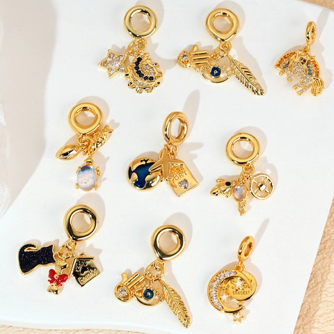 Travel Theme Dangle Charms Copper Gold Plated Zirconia Enamel Airplane Globe Passport Star Moon Pendant For DIY Necklace