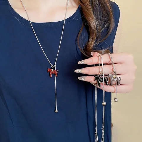 Collar Con Colgante De Caballo Estrella Cadena De Serpiente Ajustable Larga Aleación Esmalte Joyería De Moda Mujer