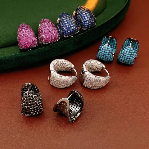 Mode Luxus Kupfer Zirkonia Creolen Mit Silbernem Ohrstecker Vintage C-Förmig Mikro-Pave Für Damen