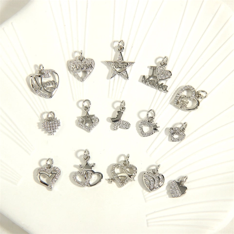Pendenti Cuore Stella Farfalla Rame Placcato Oro 18K Zirconia Per Creazione Di Gioielli DIY Charms Moda Mom Mama
