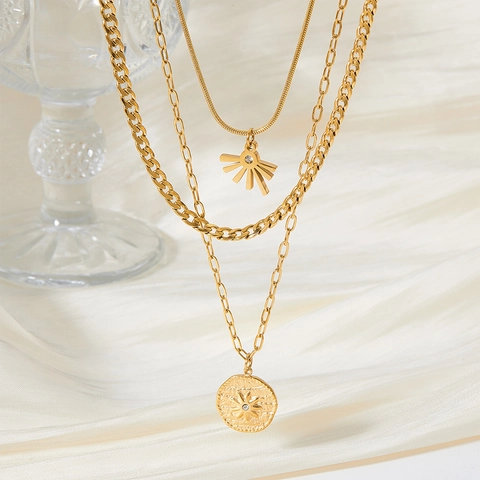 Collier Multi Rangs Acier Inoxydable Strass Soleil Étoile Pendentif Pièce Ronde Plaqué Or 14K Bijoux Bohèmes Femmes