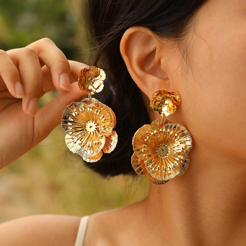 Fashion Copper Flower Drop Earrings For Women Elegant Oversized Petal Statement Earrings Gold Plated Floral Jewelry Accessories Gift