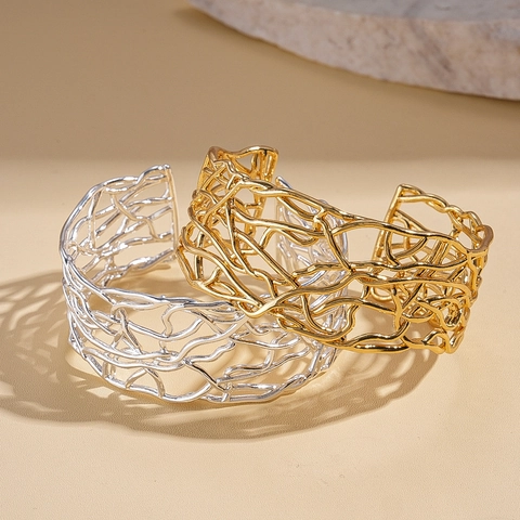 Vintage Διάτρητο Βραχιόλι Cuff Επιχρυσωμένο 18K Χάλκινο Πλεγμένο Σχέδιο Ανοιχτό Ρυθμιζόμενο Κομψό Κόσμημα Για Γυναίκες