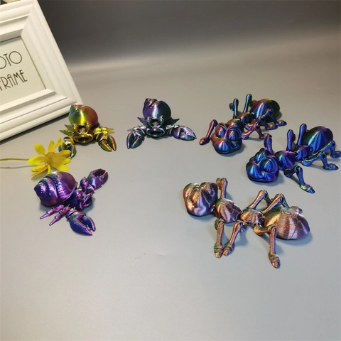 3D Printed Articulated Animal Toy Frog Ant Hermit Crab Spider Lobster PLA Satin Iridescent Novelty Desk Decor