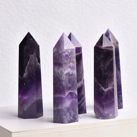 Colonna Di Cristallo Di Ametista Naturale Esagonale Punta Singola Pietra Lucidata Per Decorazione Casa Ufficio Meditazione