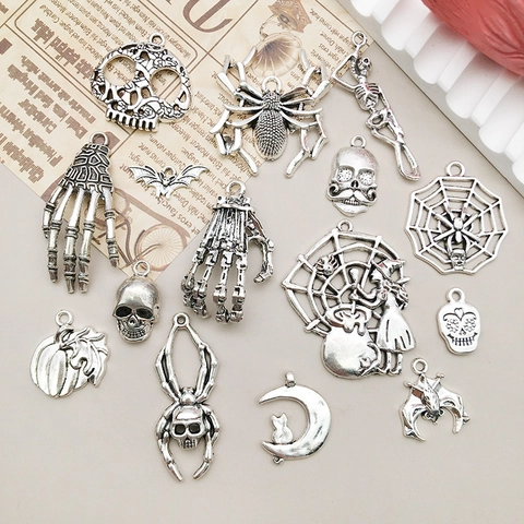 Colgantes De Halloween Charms De Aleación De Zinc Calavera Araña Murciélago Bruja Joyería DIY Estilo Gótico Retro