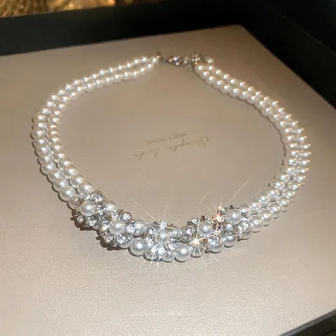 Zweilagige Halskette Mit Künstlichen Künstliche Perlen Und Strass Blumenanhängern Aus Legierung Eleganter Vintage Schmuck