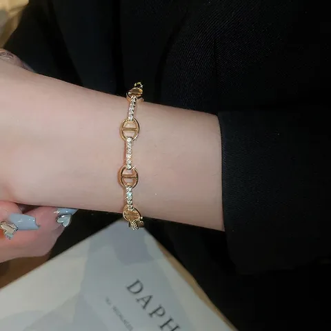 Bracelet Jonc Ovale En Cuivre Plqué Or Élégant Avec Micro Pavé De Zircone Design Maillon D'ancre Mode Pour Femme