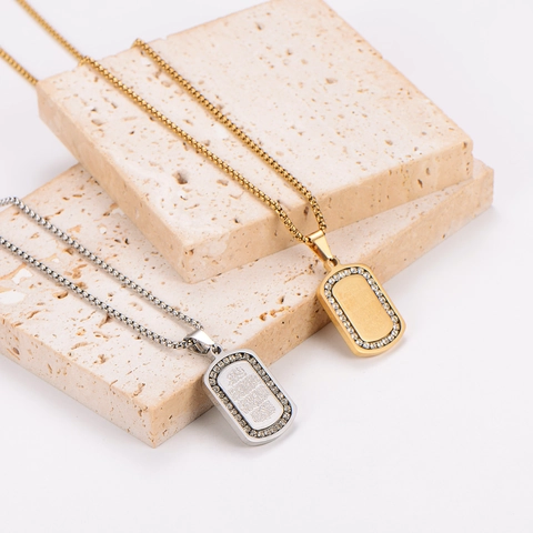Ayatul Kursi Inscripción Árabe Colgante Collar Acero Inoxidable Chapado En Oro 18K Rhinestone Etiqueta Rectangular Joyería Religiosa
