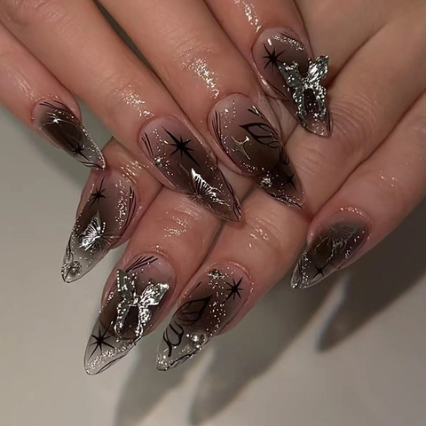 Mandel Press On Nägel Dunkler Farbverlauf Schwarz Mit 3D Metall Schmetterling Sternen Strass Eleganter Y2K Stil