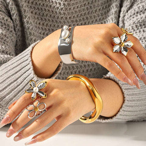 Anillo De Flor Y Brazalete De Onda Joyas De Acero Inoxidable Con Circón Perla Artificial Para Mujeres Accesorio De Moda Elegante Bicolor